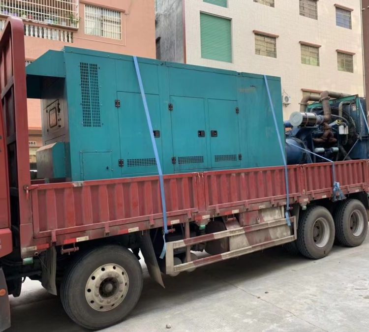 东风如何在不同负载率下确保 400KW 柴油发电机组的正常运行？